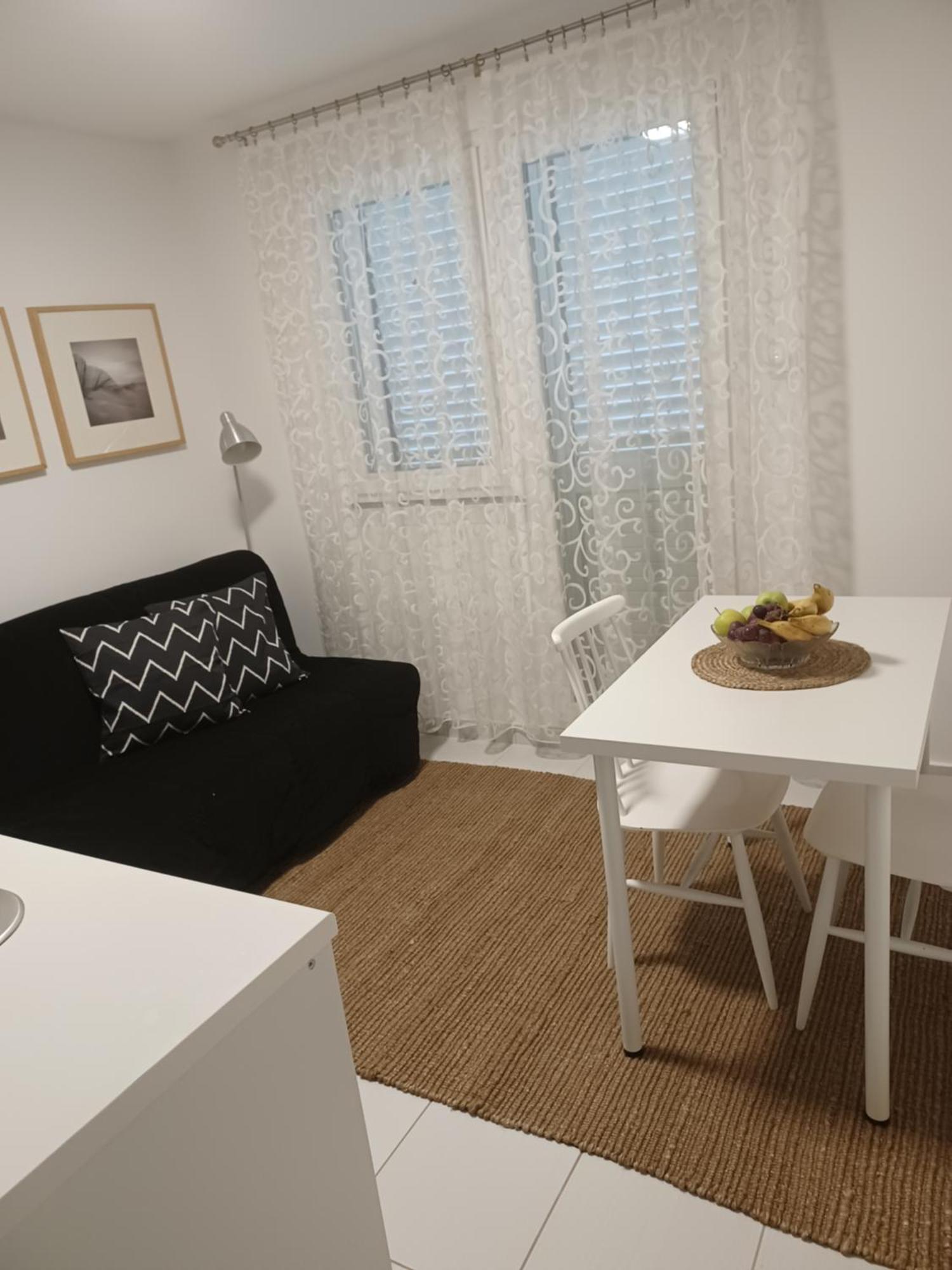 אוברובץ Apartmani Ana - Meka Draga מראה חיצוני תמונה
